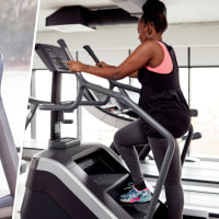 Woman on treadmill / Woman on stair climber