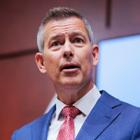 Image: Department Of Transportation Chief Sean Duffy Holds News Conference On Ongoing Issues At Newark Airport