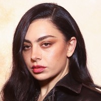 Charli XCX.