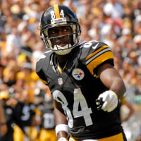 PITTSBURGH, PA - SEPTEMBER 7, 2014: Wide receiver Antonio Brown #84 of the Pittsburgh Steelers waits for the snap in the first quarter of a game against the Cleveland Browns at Heinz Field on September 7, 2014 in Pittsburgh, Pennsylvania. Pittsburgh won 30-27. (Photo by: 2014 Nick Cammett/Diamond Images via Getty Images)