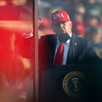 Trump's Freezing Of GOP Primary Field Underscored By Iowa Visit