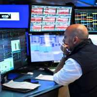 US-ECONOMY-MARKETS