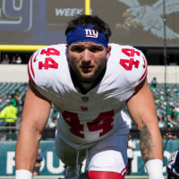 PHILADELPHIA, PENNSYLVANIA - OCTOBER 26: Cam Skattebo #44 of the New York Giants warms up prior to an NFL football game against the Philadelphia Eagles at Lincoln Financial Field on October 26, 2025 in Philadelphia, Pennsylvania. (Photo by Perry Knotts/Getty Images)