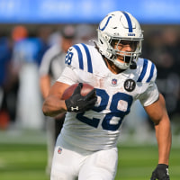 Oct 19, 2025; Inglewood, California, USA; Indianapolis Colts running back Jonathan Taylor (28) runs with the ball in the second half against the Los Angeles Chargers at SoFi Stadium. Mandatory Credit: Jayne Kamin-Oncea-Imagn Images