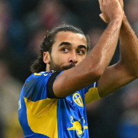 Rebecca Lowe, Tim Howard, and Robbie Mustoe react to Sunderland and Leeds battling to a 1-1 draw at the Stadium of Light.