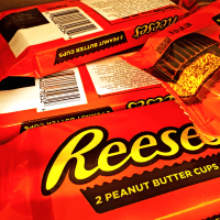 Image: Reese's peanut butter cups packages 