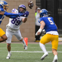 Northern Iowa Panthers tight end Parker Sutherland (89) goes for the catch during a game against South Dakota State Jackrabbits on Saturday, Oct. 11, 2025, at Dana J. Dykhouse Stadium in Brookings, South Dakota.
