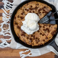 Joy Bauer's Skillet Peanut Butter Chocolate Chip Cookie