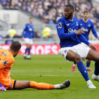 Everton's Beto (right) reacts as Chelsea goalkeeper Robert Sanchez (left) slips while trying to control the ball during the Premier League match at Hill Dickinson Stadium, Liverpool. Picture date: Saturday March 21, 2026. (Photo by Nick Potts/PA Images via Getty Images)