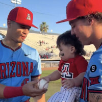 College outfielder Chaz McNelis is having a ball raising his toddler son while attending school.