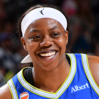 Arike Ogunbowale #24 of the Dallas Wings