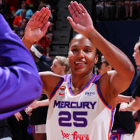 UNCASVILLE, CT - AUGUST 7: Alyssa Thomas #25 of the Phoenix Mercury is introduced before the game against the Connecticut Sun on August 7, 2026 at the Mohegan Sun Arena in Uncasville, Connecticut. NOTE TO USER: User expressly acknowledges and agrees that, by downloading and or using this photograph, User is consenting to the terms and conditions of the Getty Images License Agreement. Mandatory Copyright Notice: Copyright 2026 NBAE (Photo by Brian Babineau/NBAE via Getty Images)