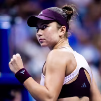NEW YORK, NEW YORK - SEPTEMBER 05: Iva Jovic of the United States in action against Alexandra Eala of the Philippines in the third round on Day 7 of the US Open at USTA Billie Jean King National Tennis Center on September 05, 2026 in New York City (Photo by Robert Prange/Getty Images)