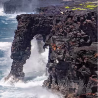 Hōlei Sea Arch in Hawaii
