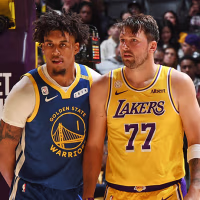 Golden State Warriors v Los Angeles Lakers