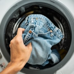 Putting Jeans into the washing machine