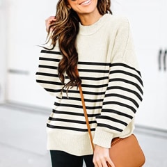 ETCYY Oversized Sweaters for Women 2023 Trendy Fall Crew Neck Lantern Sleeve Side Slit Knit Striped Pullover Jumper Tops