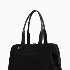 handbag travel essentials
