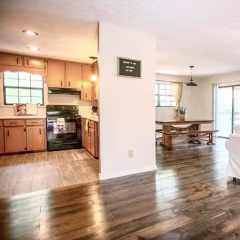 Lakefront Cottage