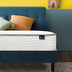 Zinus 6 Inch Foam and Spring Mattress
