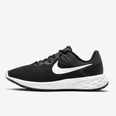 Nike Women’s Revolution 6