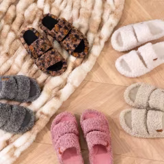 EverFoams Womens Fuzzy Slippers