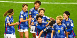 Las asiáticas impusieron su ley sobre las ticas.