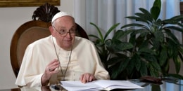 El papa Francisco en su residencia de Santa Marta.