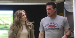 Jennifer Lopez y Ben Affleck son captados caminando.
