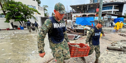 Image: mexico hurricane erick cleanup
