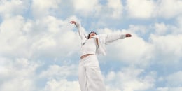 Cloud Dancer is described by Pantone as a “billowy, balanced white imbued with a feeling of
serenity.”