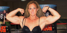 Jayne Trcka at the premiere of 'Scary Movie'