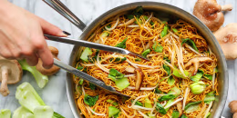 Image: Easy Chicken Chow Mein