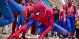 People dressed up as Spiderman.
