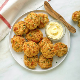 Copycat Cheddar Bay Biscuits