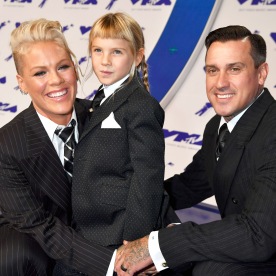 Pink, Willow Sage Hart and Carey Hart at the 2017 MTV Video Music Awards on August 27, 2017 in Inglewood, CA. 