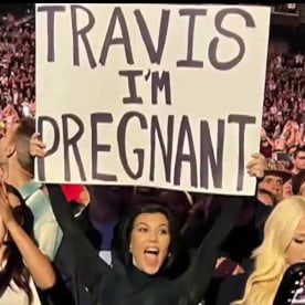 Kourtney Kardashian Pregnant, Kris Jenner