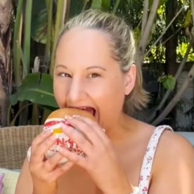 Gypsy Rose Blanchard eating an In-N-Out burger on tiktok