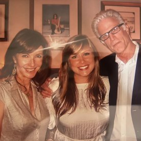 Lindsey Lauten almost called in sick for one random Sunday waitressing shift. The people she met changed her life forever.