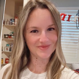 A moment in a hotel hallway turned into a bigger conversation about kids in public spaces