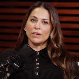 Meredith Gaudreau opens up about coping with grief on Kylie Kelce's "Not Gonna Lie" podcast.