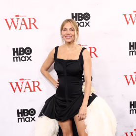Sienna Miller at the "War" premiere.