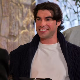 Love Is Blind. (L to R) Jacqueline Guelli, Scott Stewart in episode 116 of Love Is Blind. Cr. Courtesy Of Netflix © 2026