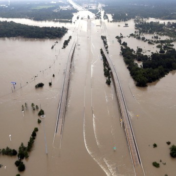 Image: Flooded I-69