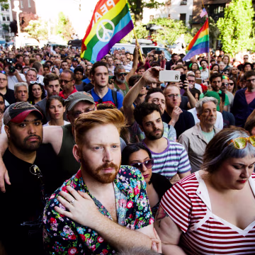 Image: Vigil in New York at Stonewall inn for Orlando Shooting Vicitms