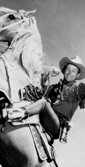 CLASSIC WESTERN ACTOR ROY ROGERS AND TRIGGER REARING UP VINTAGE PUBLICITY PHOTO 