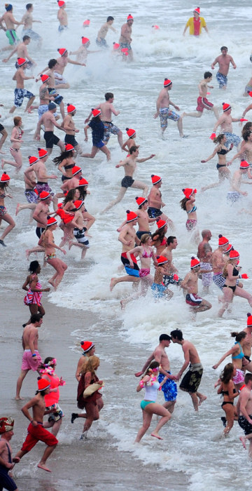 Image: Dutch Swimmers Brave The North Sea For New Years Day Dip