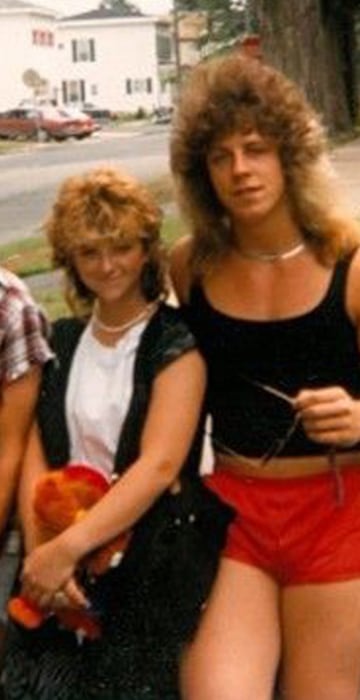 Awkward '80s: Big hair and wild style