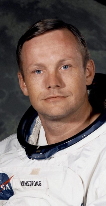 Image: Neil Armstrong, the 1st man on the moon, has died at age 82