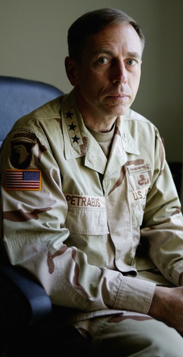 Image: General Petraeus Charged With Overseeing Transition Of Power In Iraq